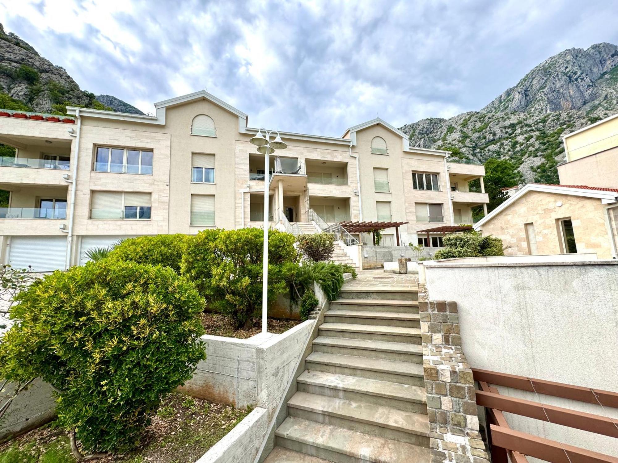 Olea Apartments Orahovac コトル エクステリア 写真