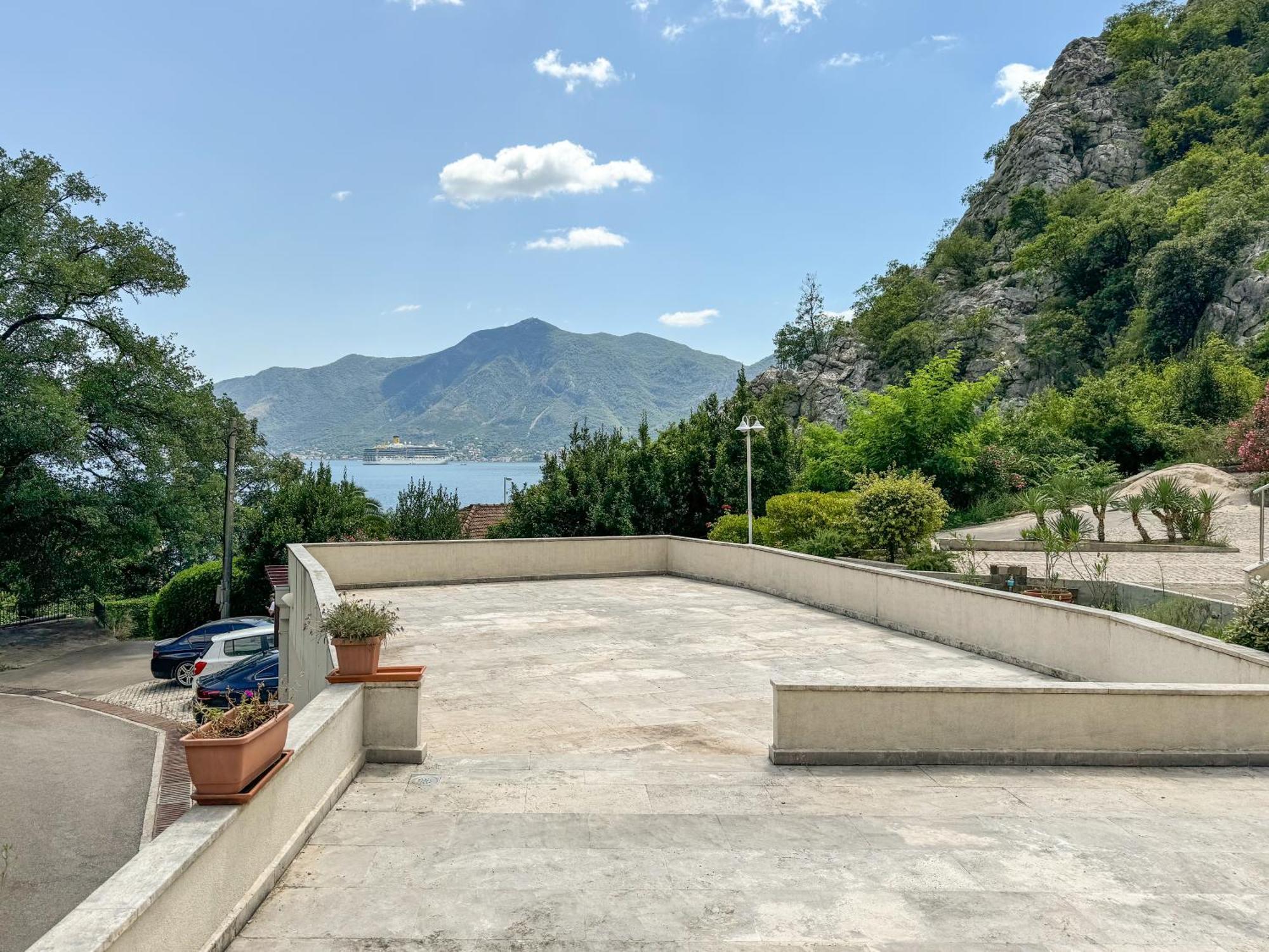 Olea Apartments Orahovac コトル エクステリア 写真